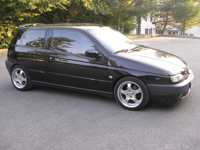 Alfa Romeo 145: 7 фото