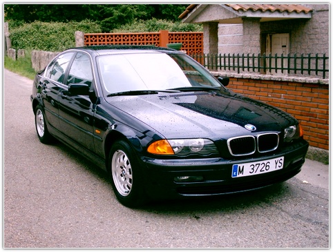 BMW 323