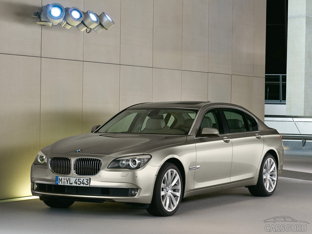 BMW 740Li: 10 фото