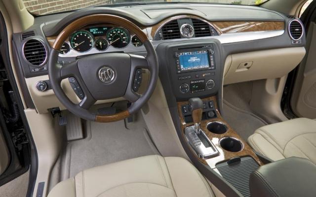 Buick Enclave: 12 фото