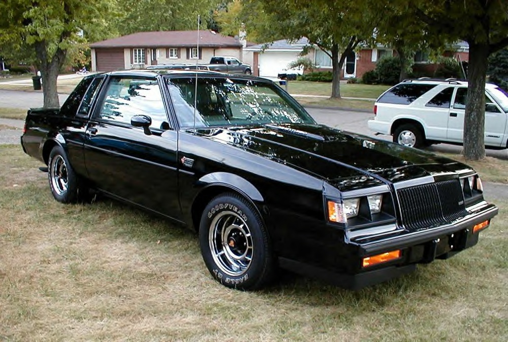 Buick Grand National: 1 фото