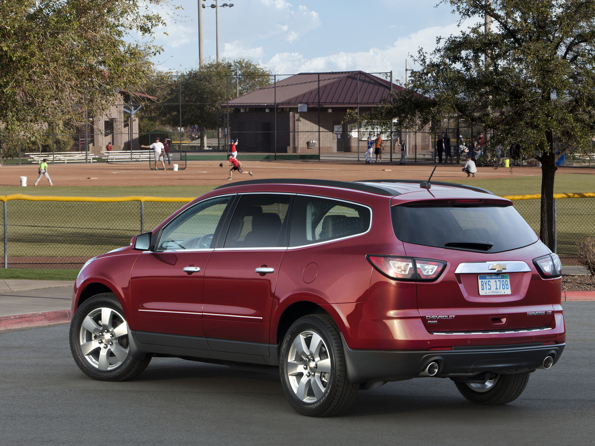 Chevrolet Traverse: 10 фото