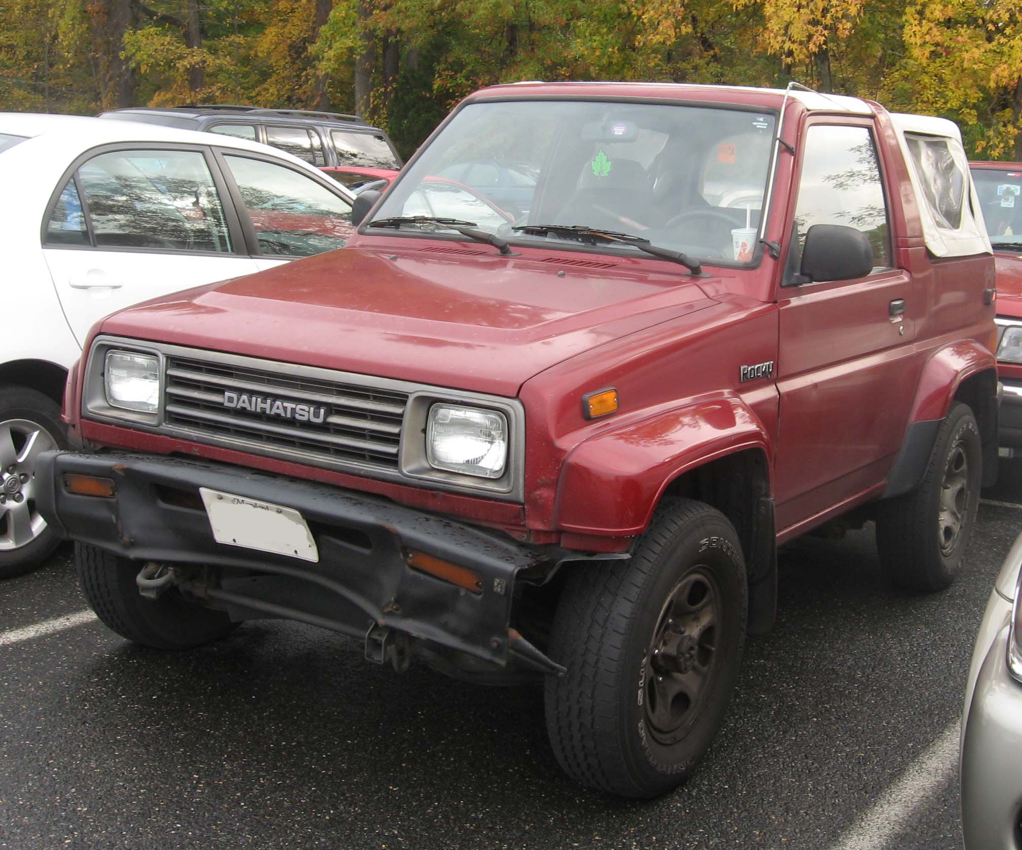 Daihatsu Rocky: 4 фото