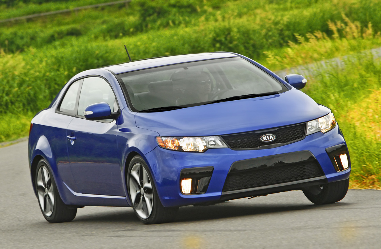 Kia Forte Koup: 3 фото