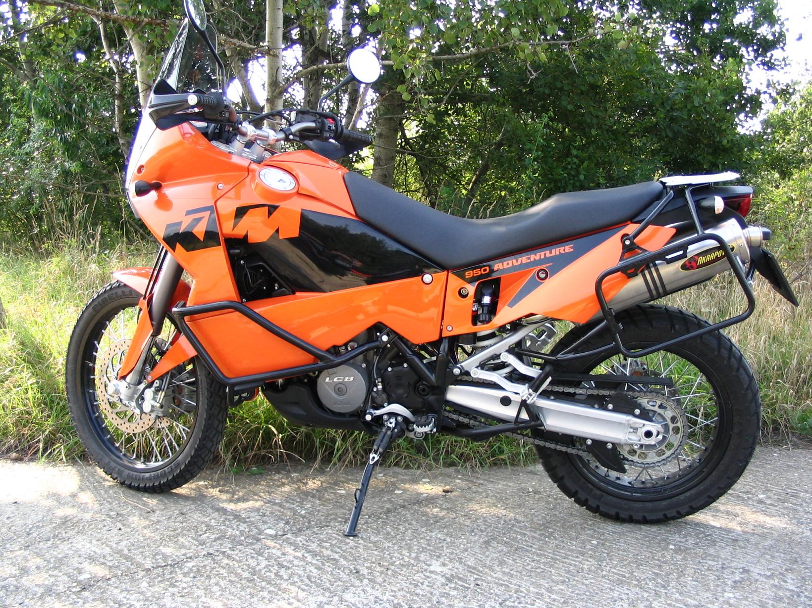 KTM 950 Adventure: 11 фото