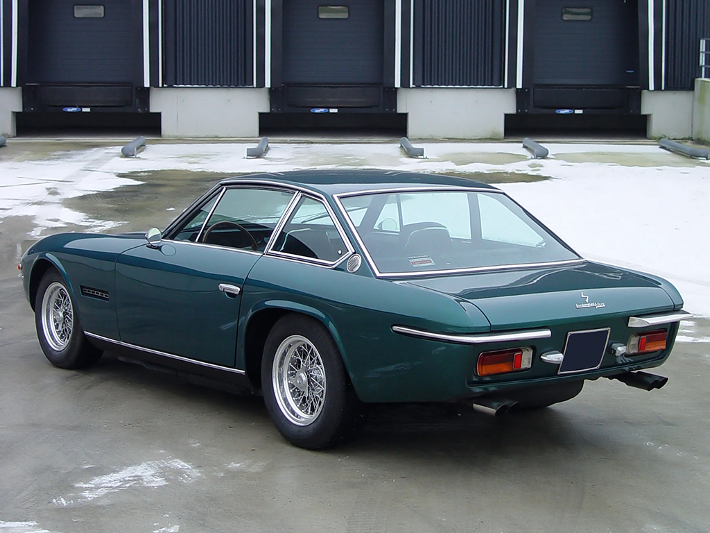 Lamborghini Islero: 10 фото