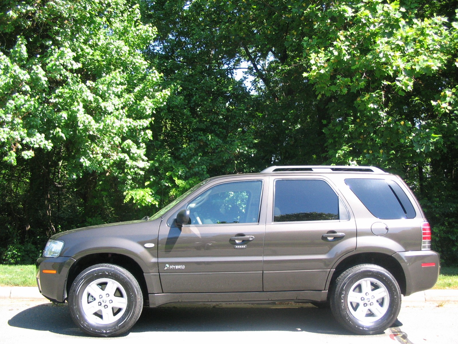 Mercury Mariner Hybrid: 7 фото