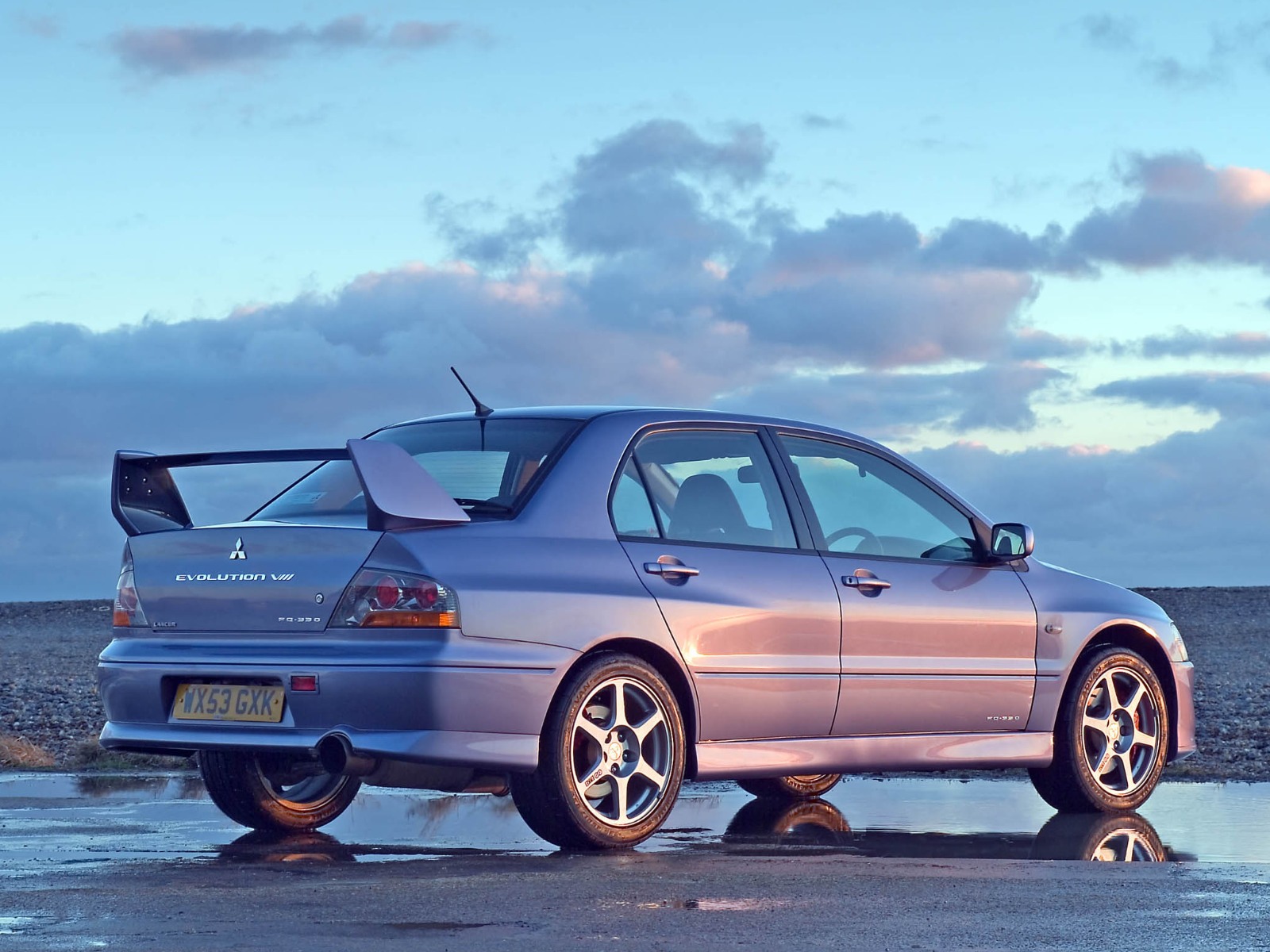 Mitsubishi Lancer Evolution VII: 9 фото