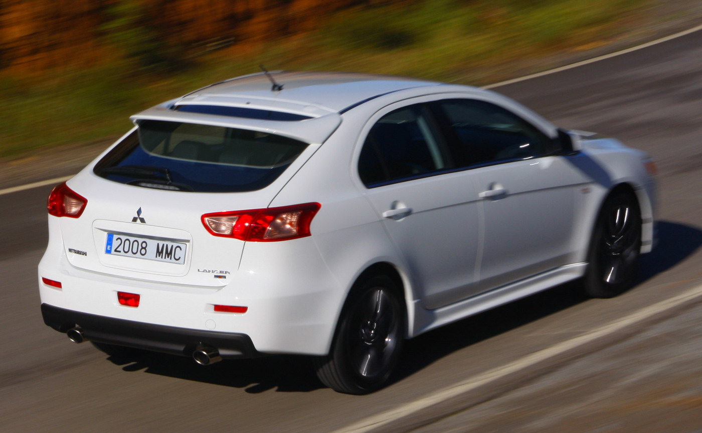 Mitsubishi Lancer Sportback: 5 фото