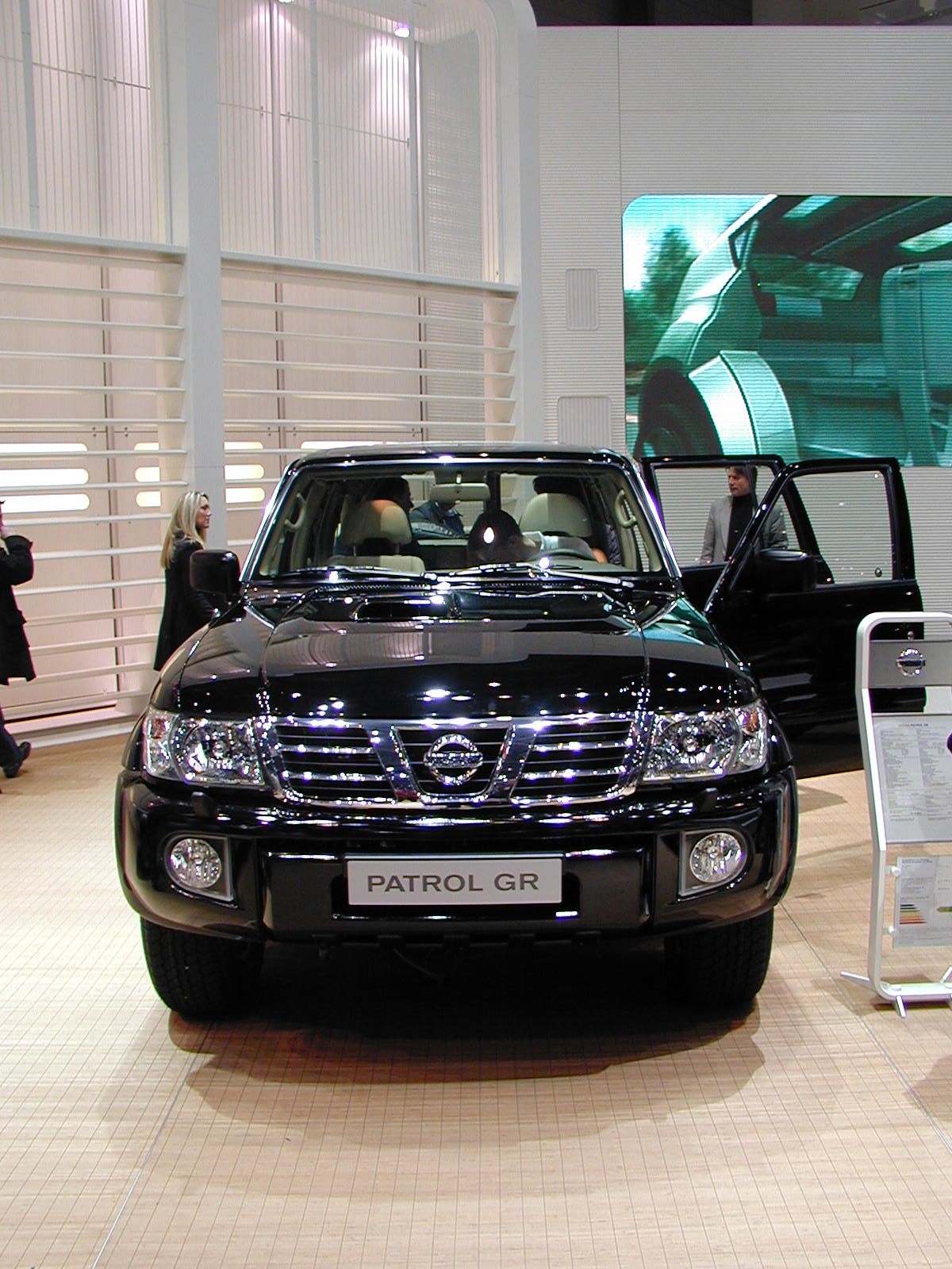 Nissan Patrol GR: 3 фото