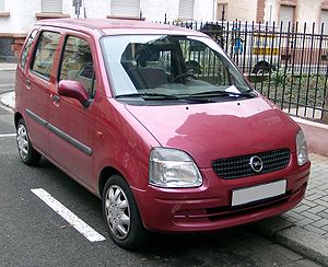 Opel Agila: 4 фото