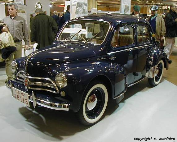 Renault 4CV: 7 фото