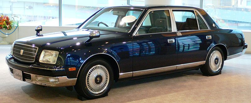 Toyota Century: 10 фото