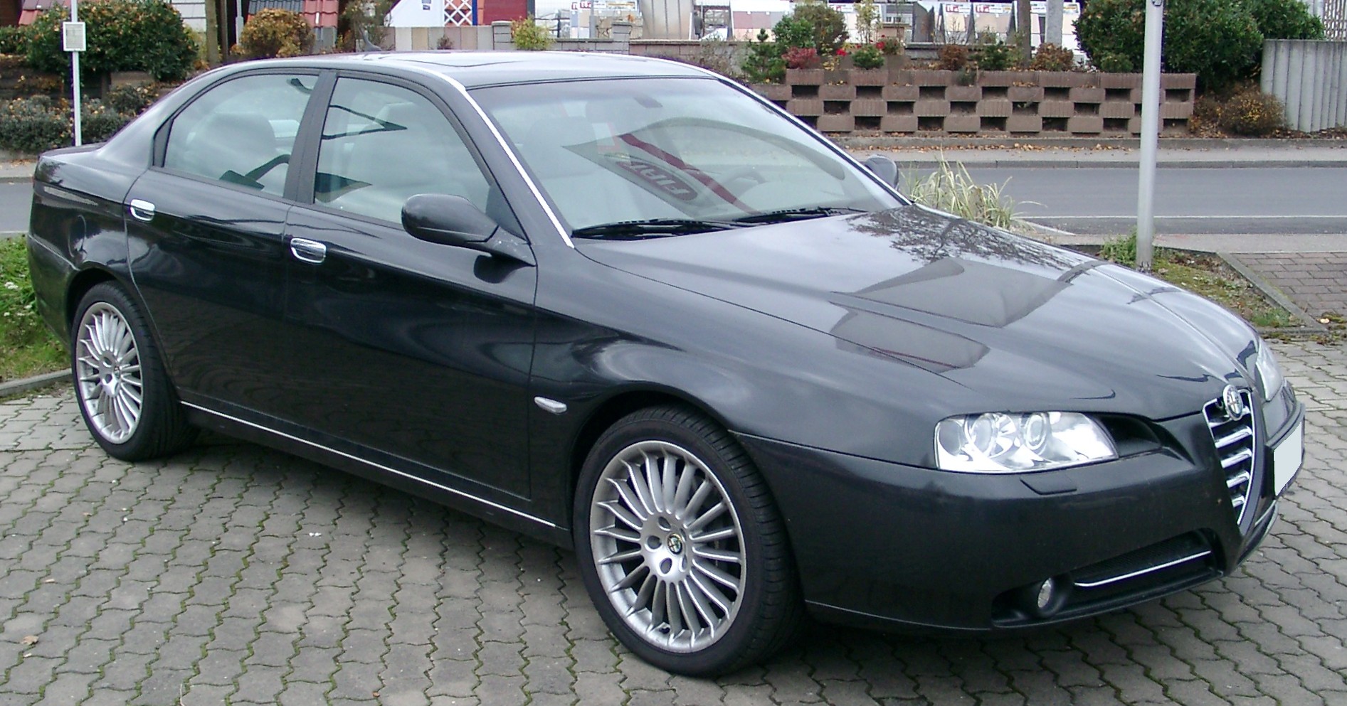 Alfa Romeo 166: 2 фото