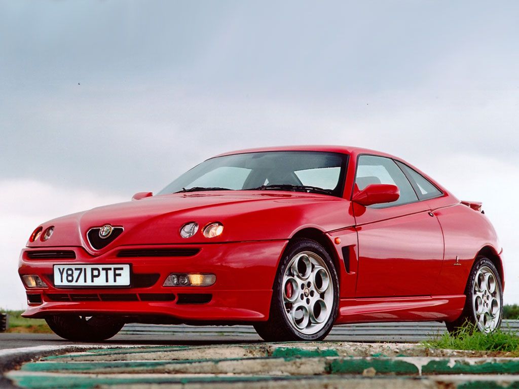 Alfa Romeo GTV: 4 фото