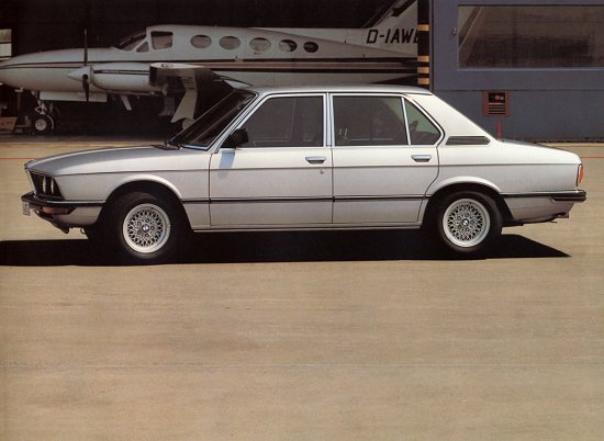 BMW 5-series E12: 10 фото