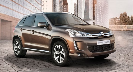 Citroen C4 AirCross: 7 фото