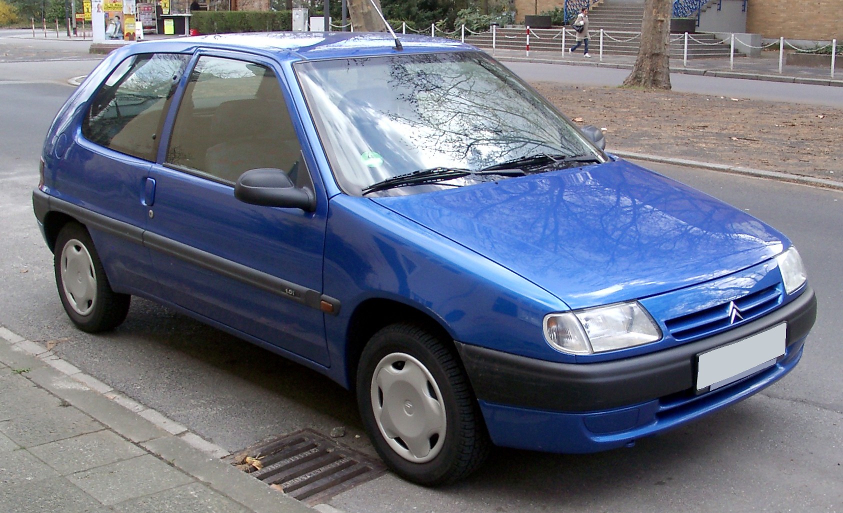 Citroen Saxo: 4 фото