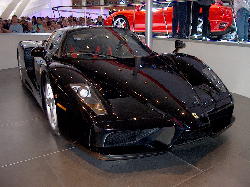 Ferrari Enzo: 9 фото