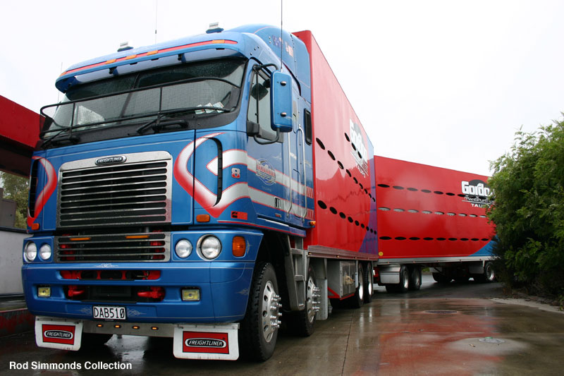 Freightliner Argosy: 4 фото