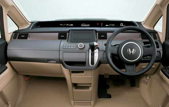 Honda Edix: 9 фото