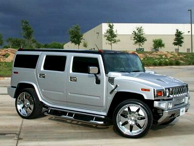 Hummer H2: 11 фото