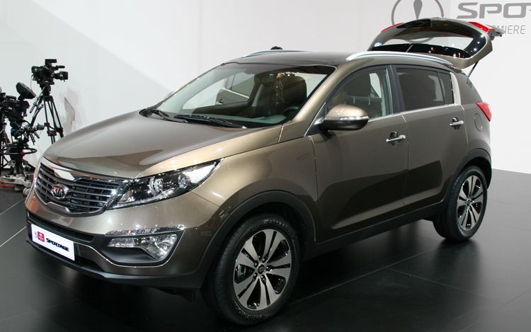 Kia Sportage I: 12 фото