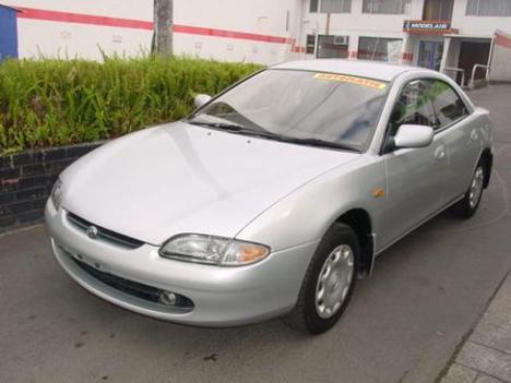 Mazda Lantis: 10 фото