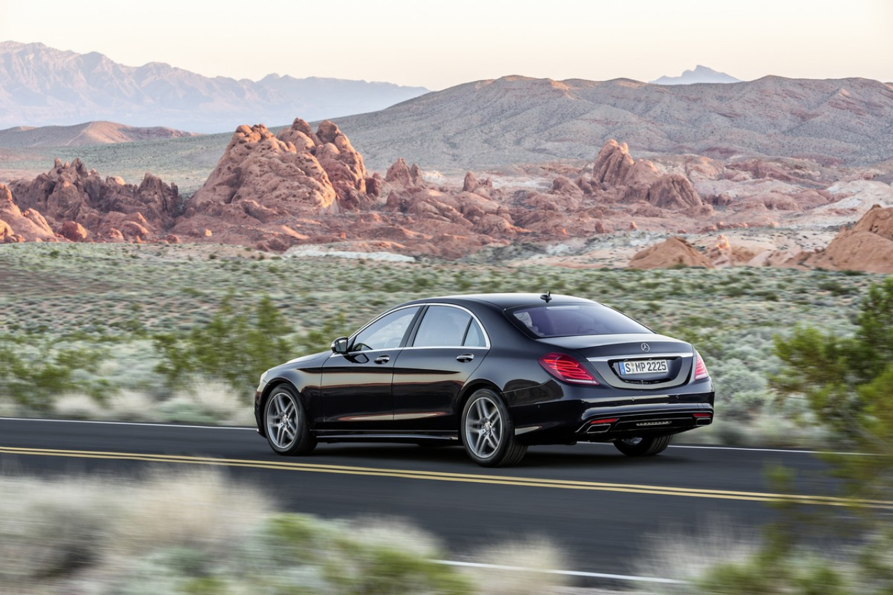 Mercedes S-class W222: 8 фото