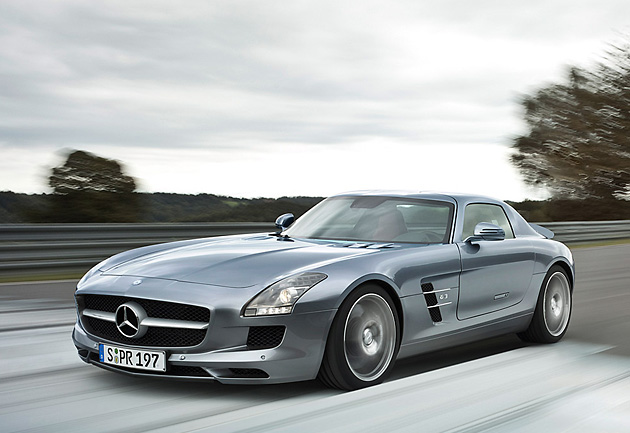 Mercedes SLS AMG: 8 фото