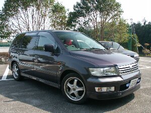 Mitsubishi Chariot Grandis