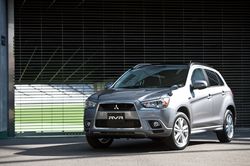 Mitsubishi RVR: 3 фото