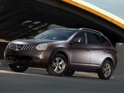 Nissan Rogue: 4 фото