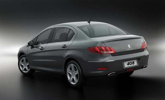 Peugeot 408: 10 фото