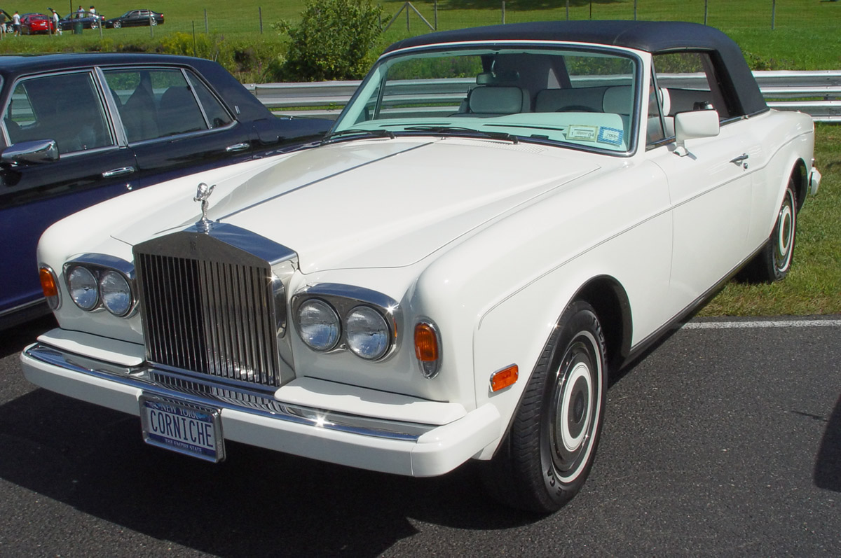 Rolls-Royce Corniche: 4 фото