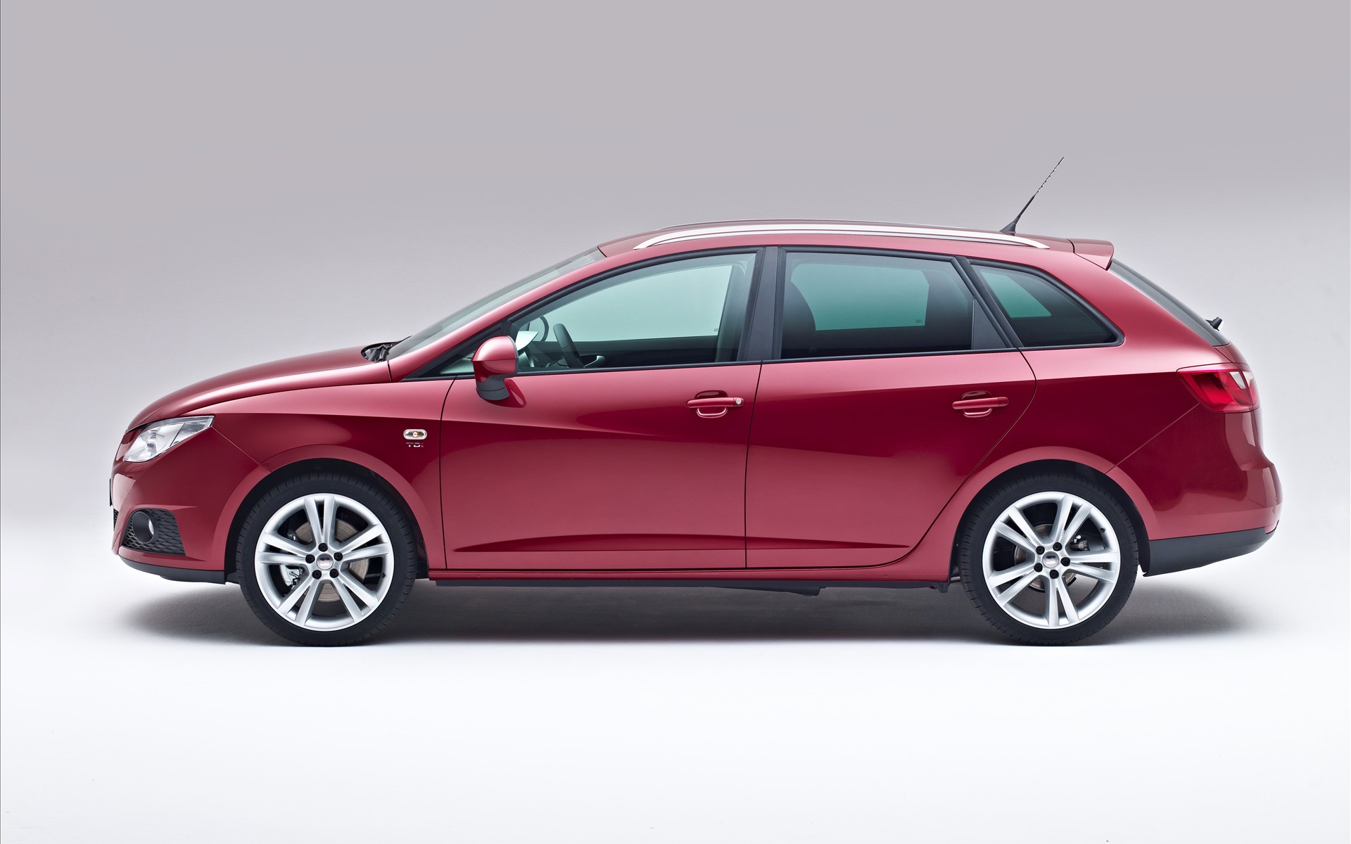 SEAT Ibiza ST: 1 фото