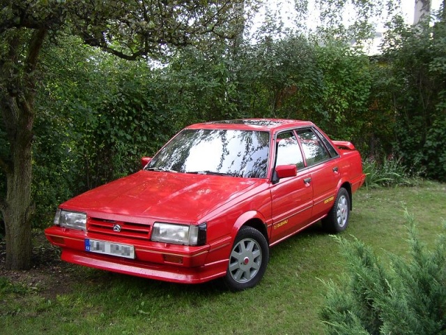 Subaru Leone: 2 фото