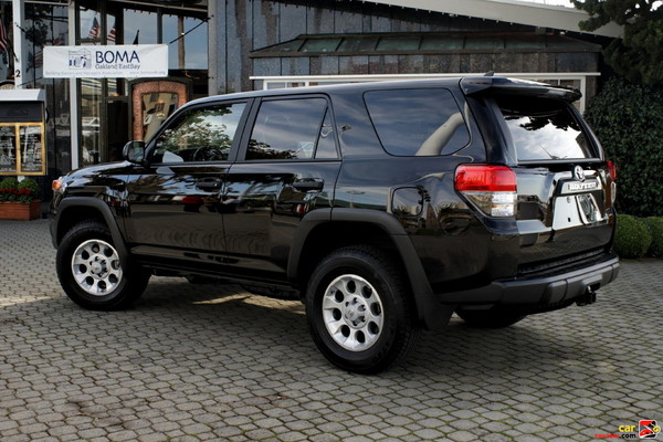 Toyota 4runner: 9 фото