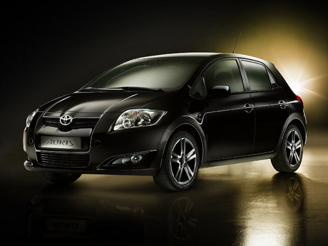 Toyota Auris: 5 фото