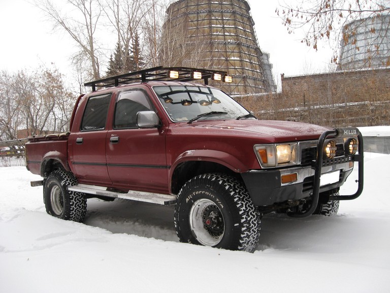 Toyota Hilux Pick Up: 6 фото