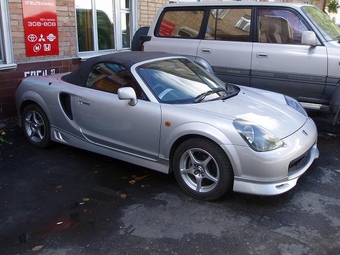 Toyota MR-S: 8 фото