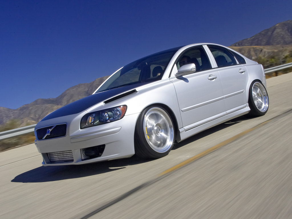 Volvo S40: 11 фото