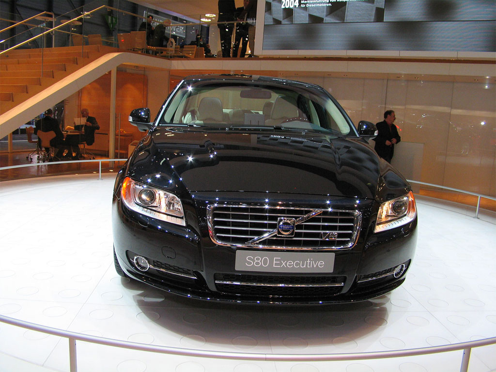 Volvo S80: 11 фото